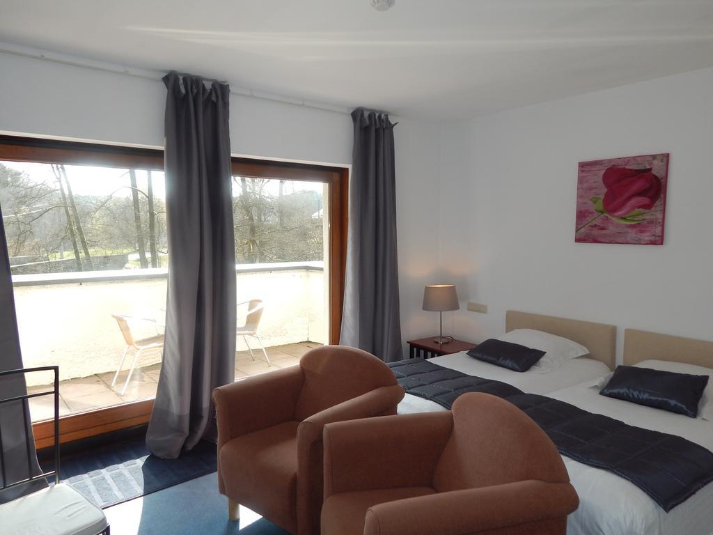 Hotel Le Martin Pecheur Fauvillers Rum bild